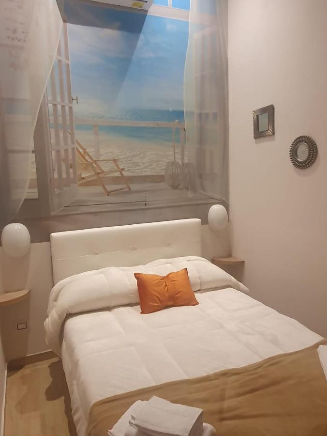 Venezia Rooms Наполи Екстериор снимка
